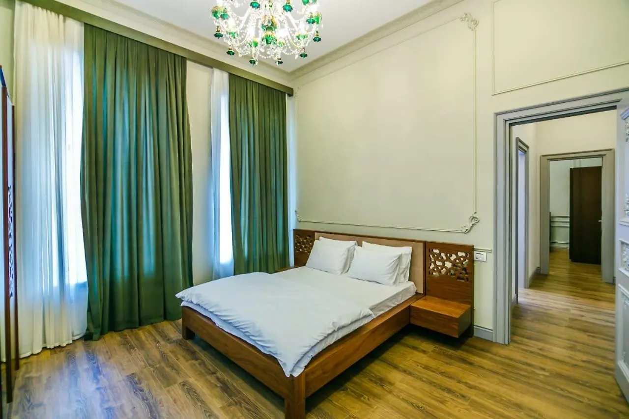Luxary Home Vip Flora Inn Baku 0*,