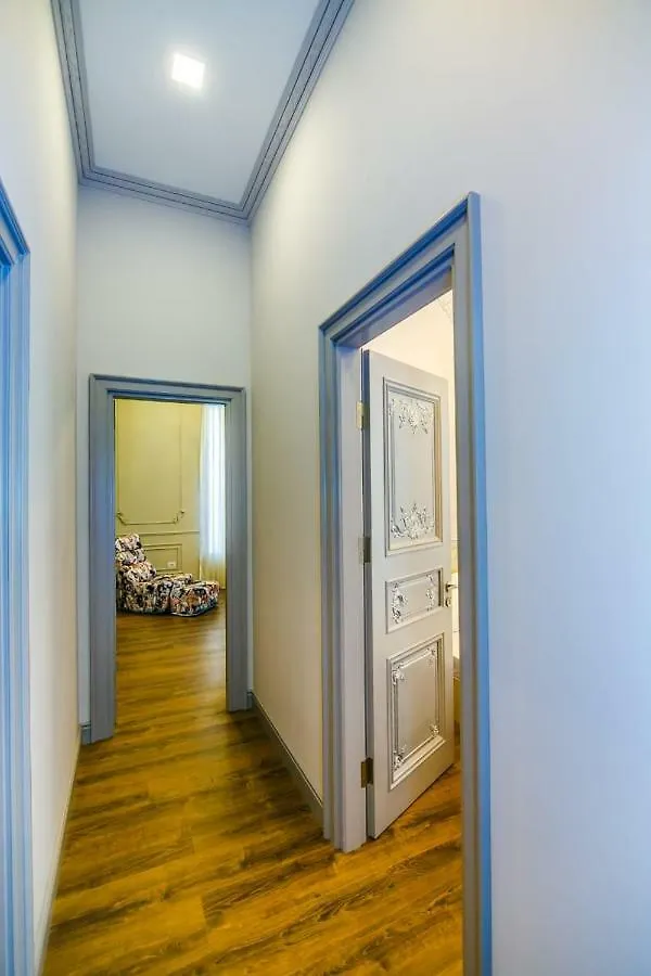 Luxary Home Vip Flora Inn Baku 0*,  Azerbeijão